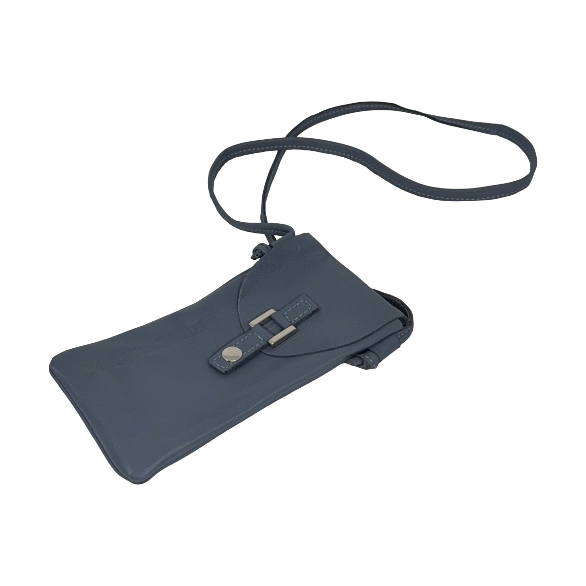 Błękitne etui na telefon