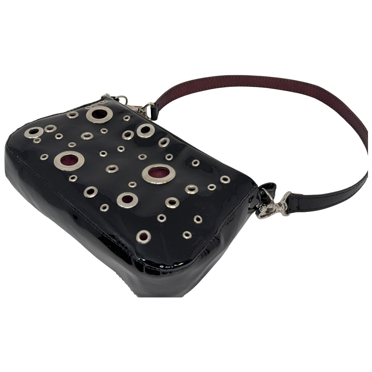 Lakier z otworami - obrazek 3